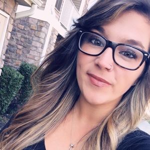 Meet your Posher, Brianna